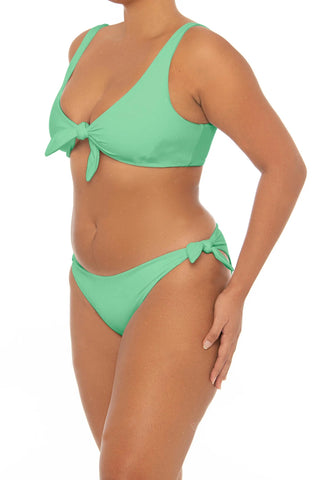 Classic Solid Color Plus Size Triangle Front Tie Side Tie Mid Rise Bikini Sets