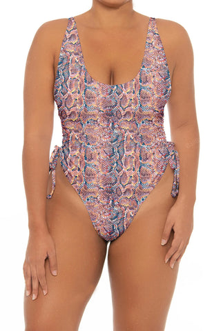 Classic Printed Plus Size Scoop Neck and Round Back String One Piece Swimsuit